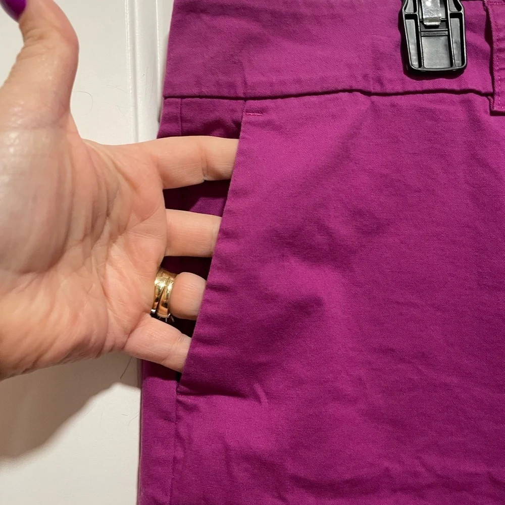 Vibrant Ann Taylor Womens Plus Size 18 Violet Purple Preppy Casual Chino Shorts - Picture 3 of 9